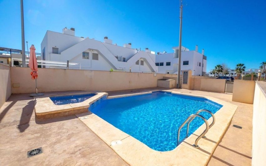 Herverkoop - Penthouse -
Pilar de la Horadada - Costa Blanca