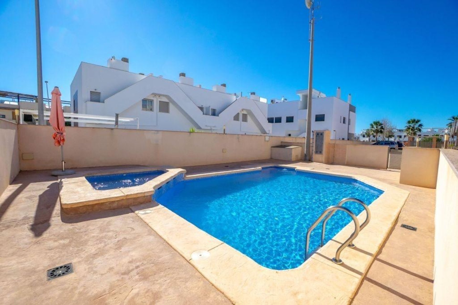 Herverkoop - Penthouse -
Pilar de la Horadada - Costa Blanca