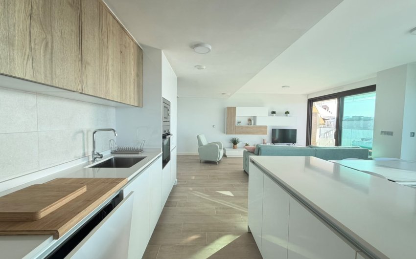 Herverkoop - Penthouse -
Playa Honda - Costa Calida