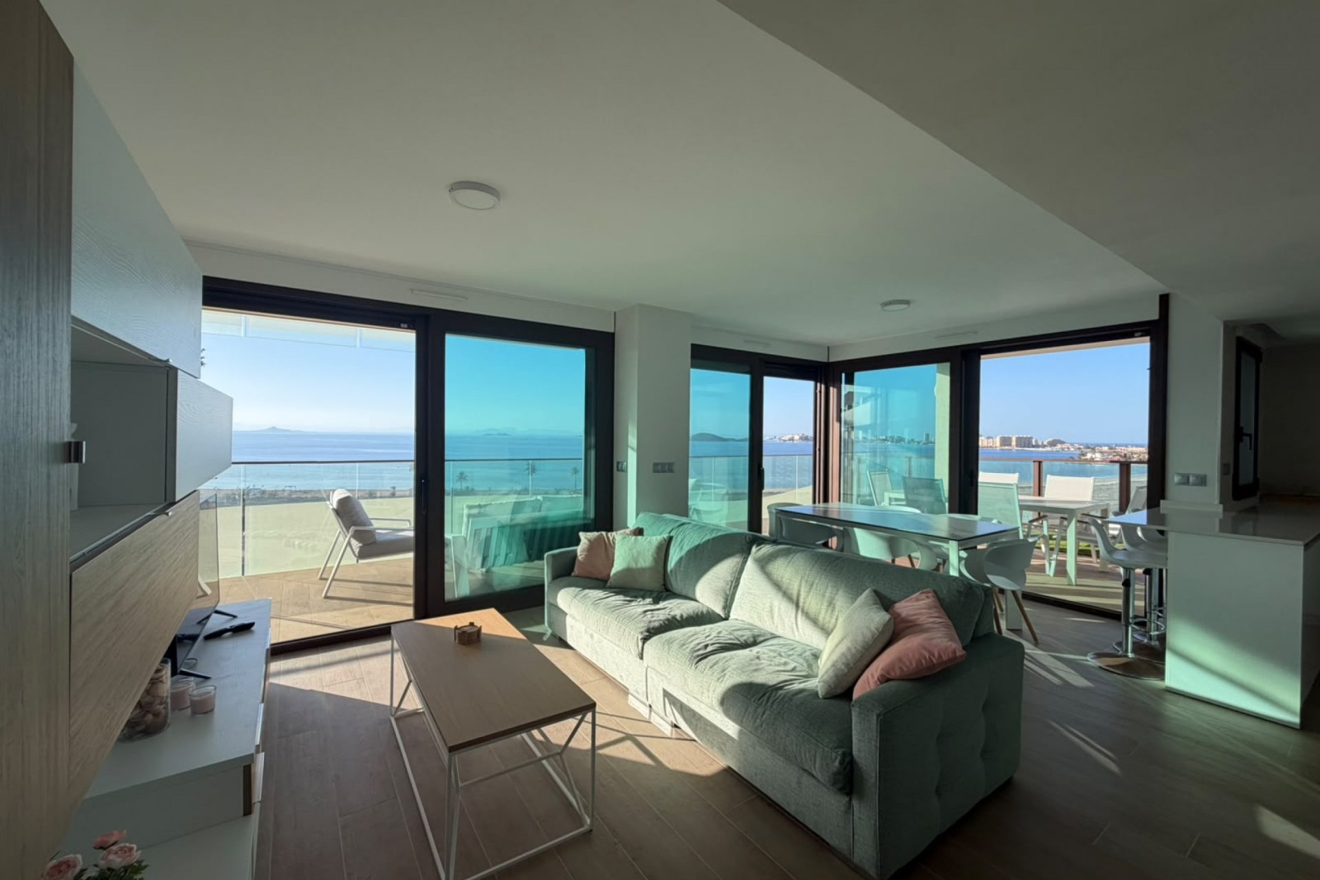 Herverkoop - Penthouse -
Playa Honda - Costa Calida