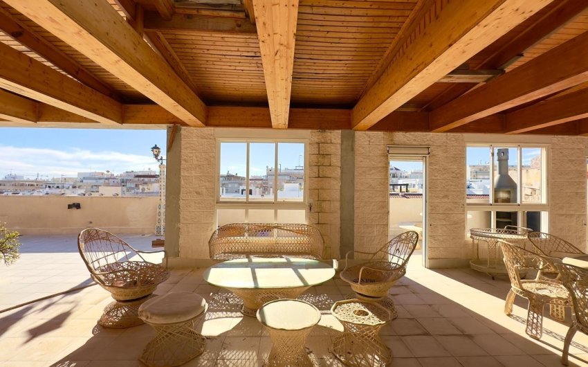 Herverkoop - Penthouse -
Torrevieja - Centro