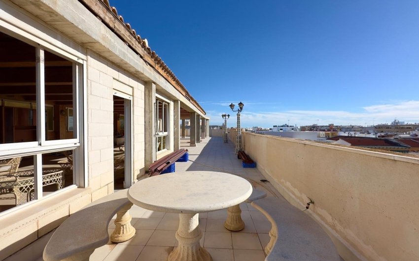 Herverkoop - Penthouse -
Torrevieja - Centro