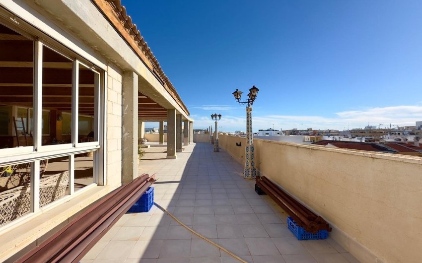 Herverkoop - Penthouse -
Torrevieja - Centro