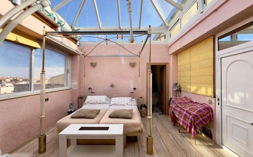 Herverkoop - Penthouse -
Torrevieja - Centro