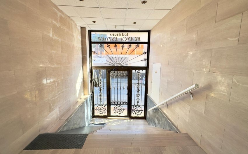 Herverkoop - Penthouse -
Torrevieja - Centro