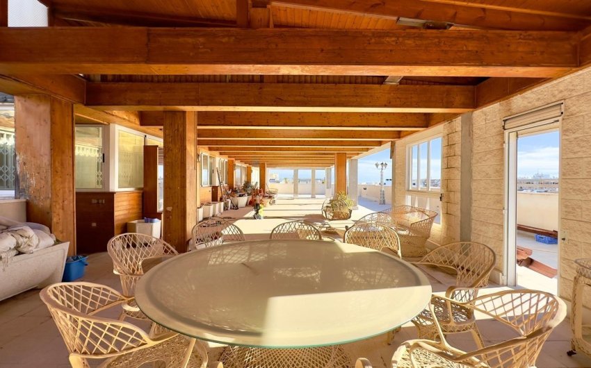 Herverkoop - Penthouse -
Torrevieja - Centro