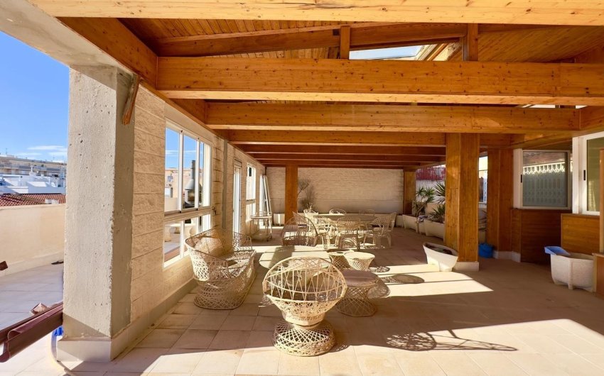 Herverkoop - Penthouse -
Torrevieja - Centro