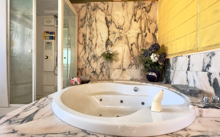 Herverkoop - Penthouse -
Torrevieja - Centro