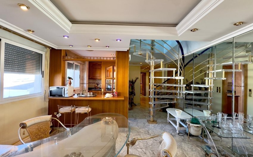 Herverkoop - Penthouse -
Torrevieja - Centro