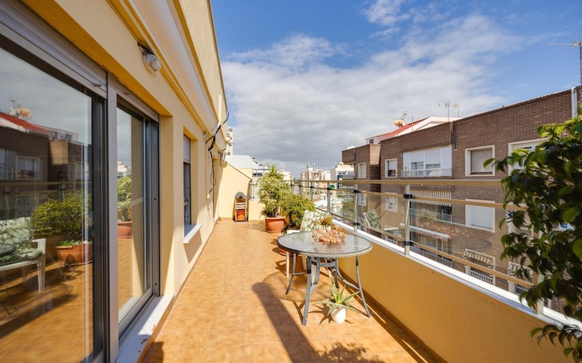 Herverkoop - Penthouse -
Torrevieja - Centro