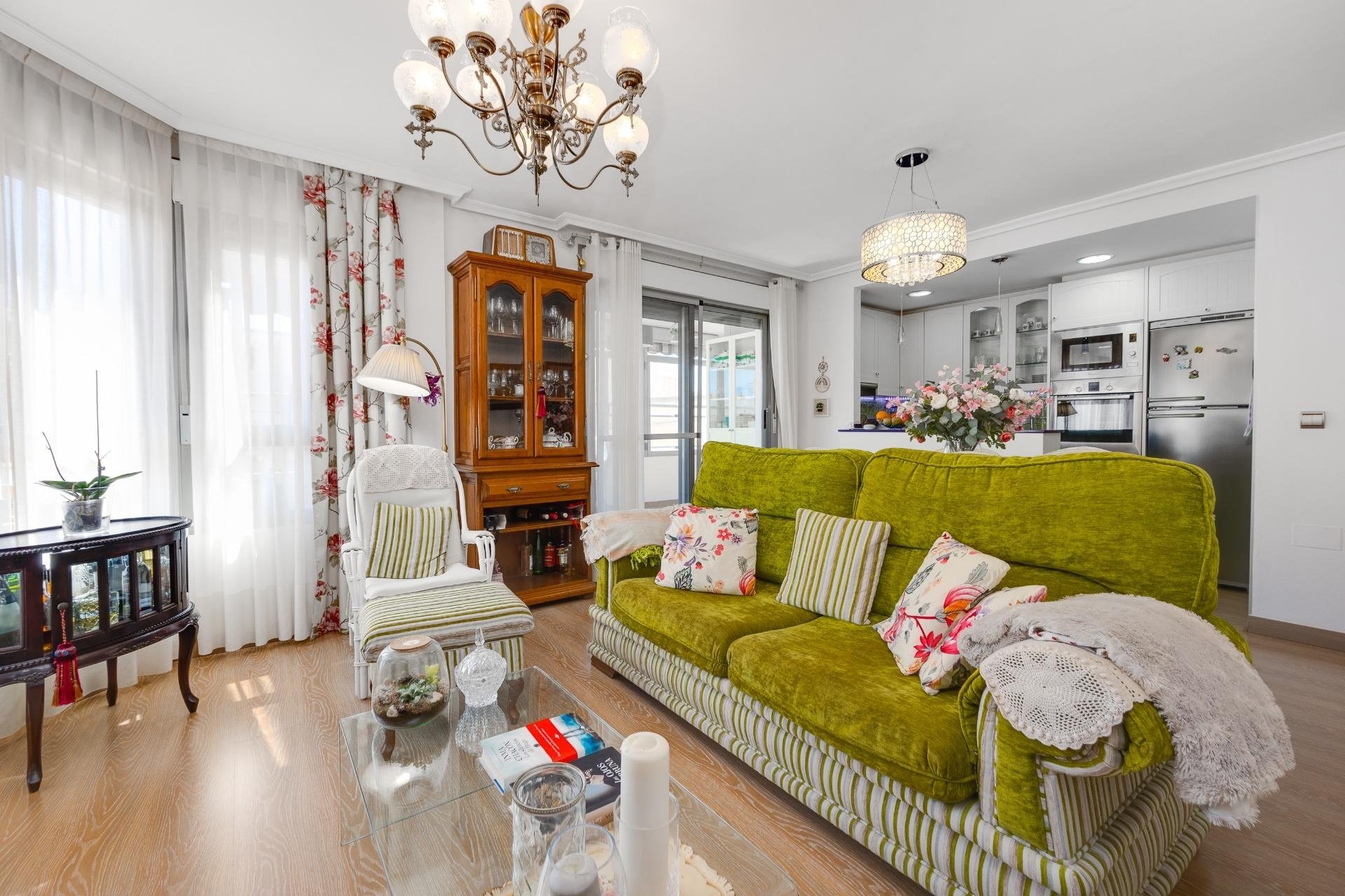 Herverkoop - Penthouse -
Torrevieja - Centro