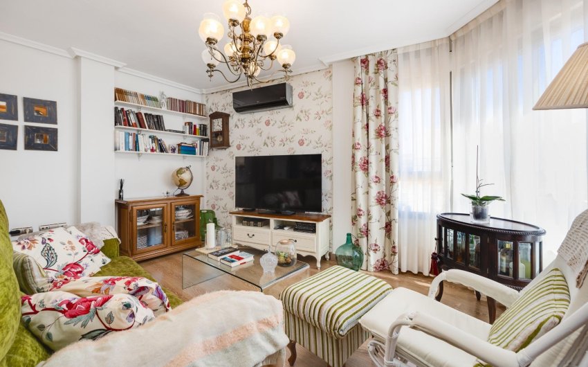 Herverkoop - Penthouse -
Torrevieja - Centro