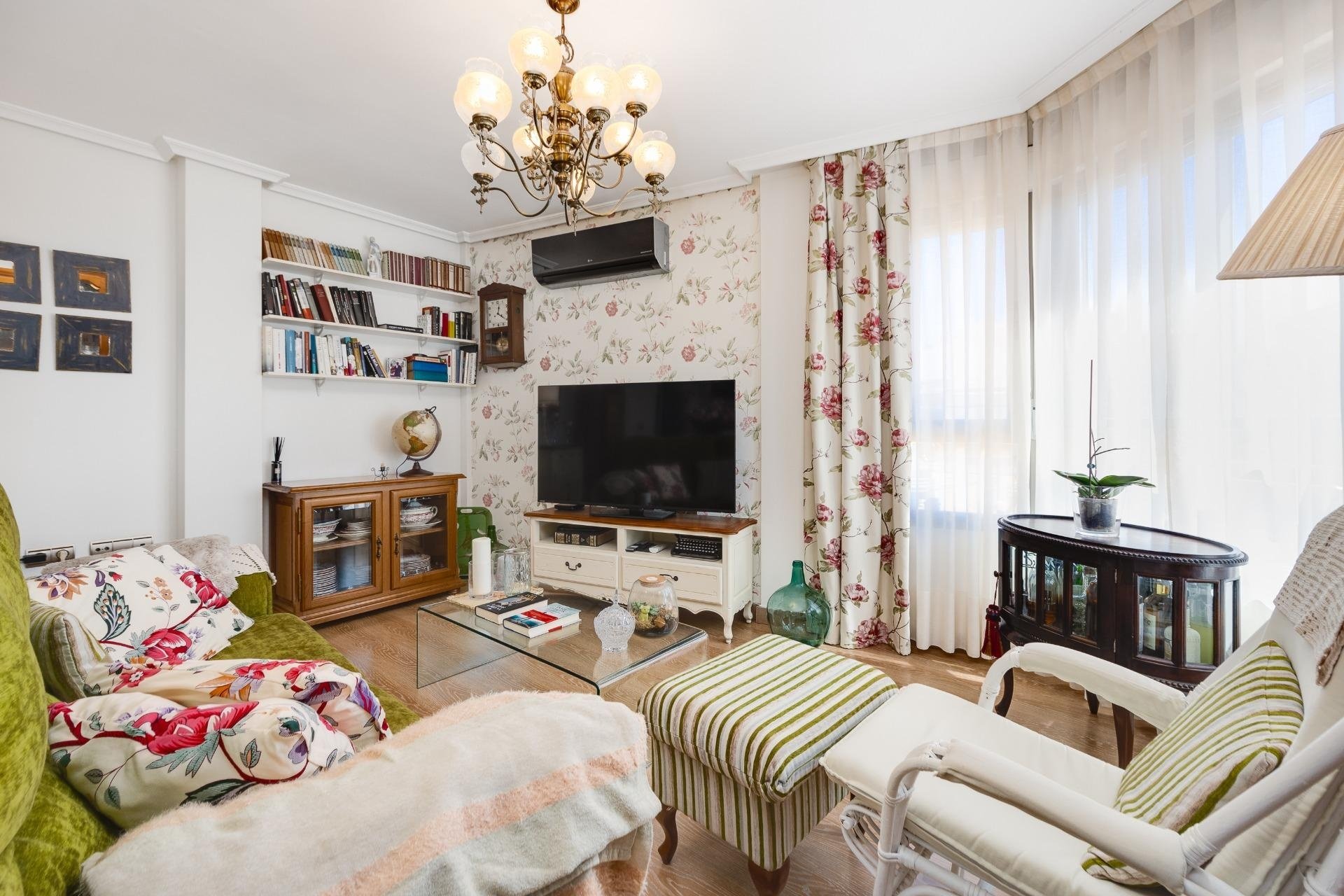 Herverkoop - Penthouse -
Torrevieja - Centro