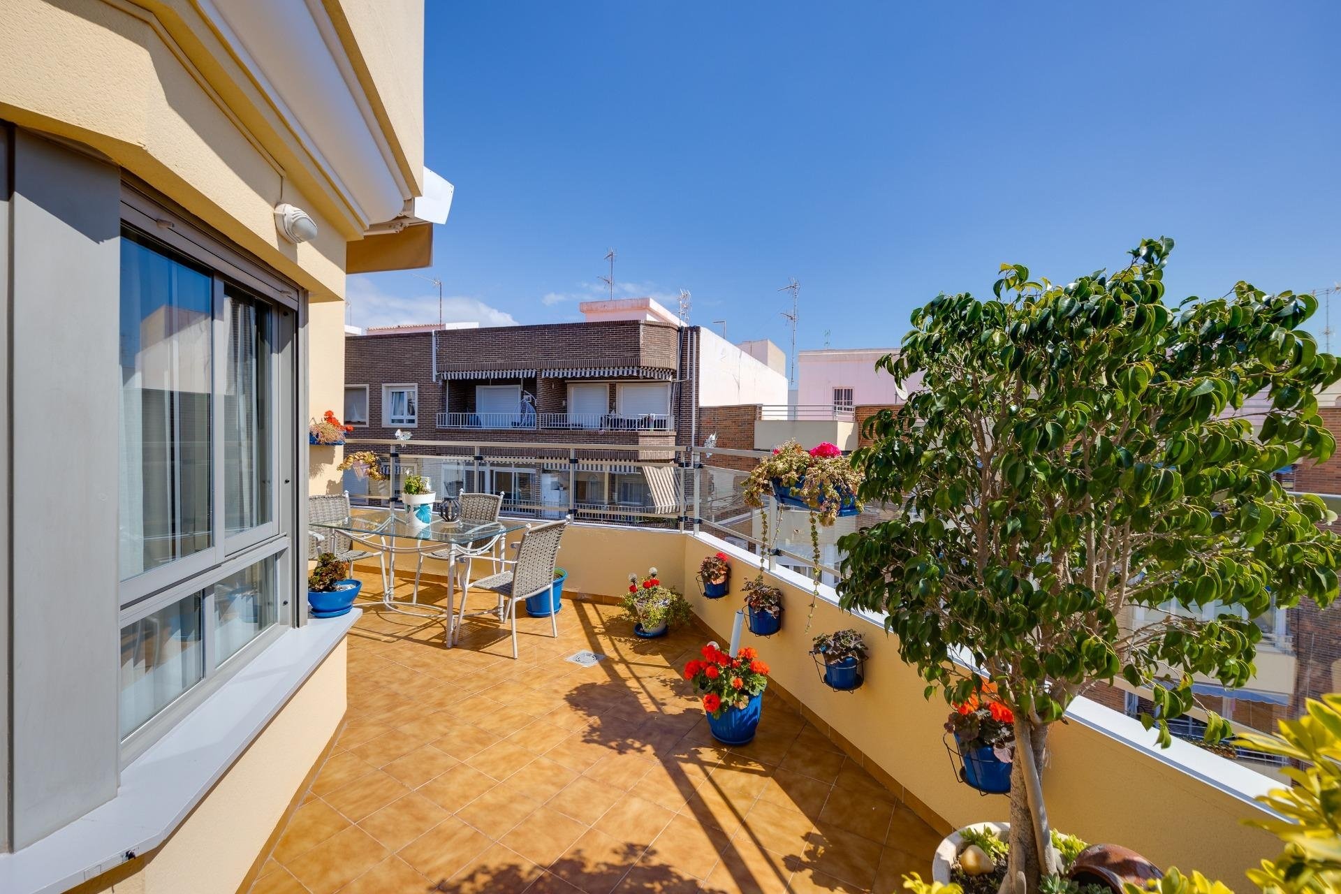 Herverkoop - Penthouse -
Torrevieja - Centro