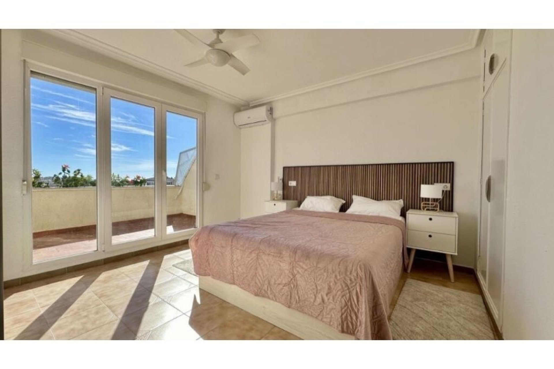 Herverkoop - Penthouse -
Torrevieja - Costa Blanca