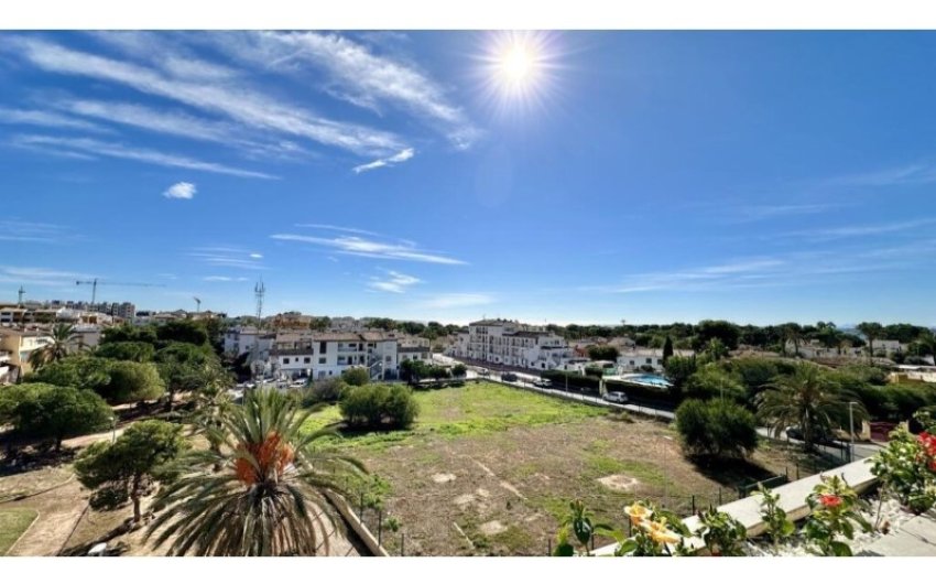 Herverkoop - Penthouse -
Torrevieja - Costa Blanca