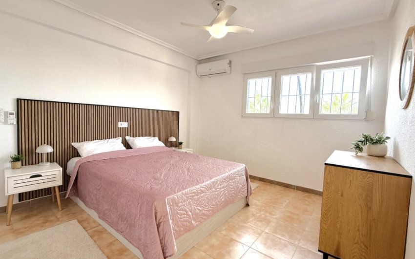 Herverkoop - Penthouse -
Torrevieja - Costa Blanca