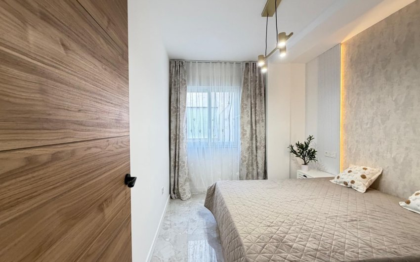 Herverkoop - Penthouse -
Torrevieja - Estacion De Autobuses