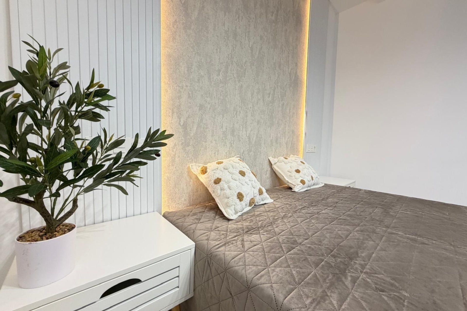 Herverkoop - Penthouse -
Torrevieja - Estacion De Autobuses