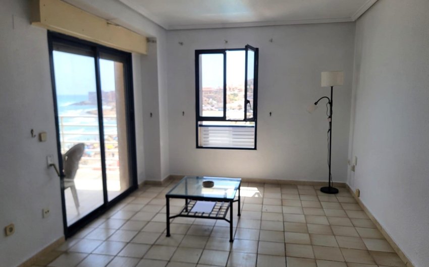 Herverkoop - Penthouse -
Torrevieja - Playa De La Mata