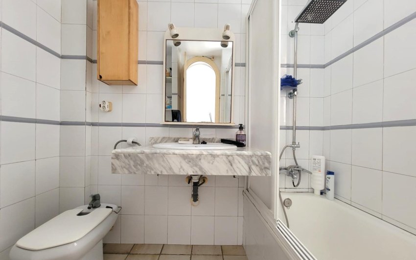 Herverkoop - Penthouse -
Torrevieja - Playa De La Mata