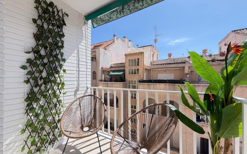Herverkoop - Penthouse -
Torrevieja - Playa del Cura