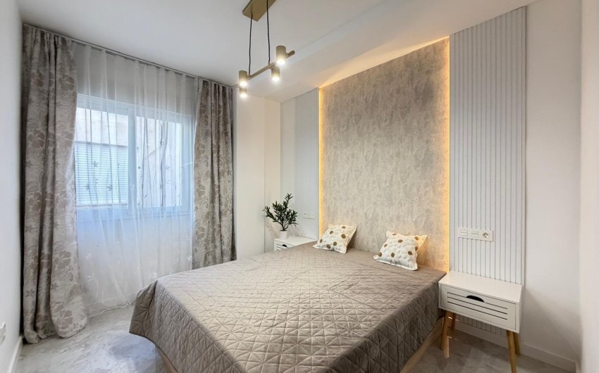 Herverkoop - Penthouse -
Torrevieja - Playa del Cura
