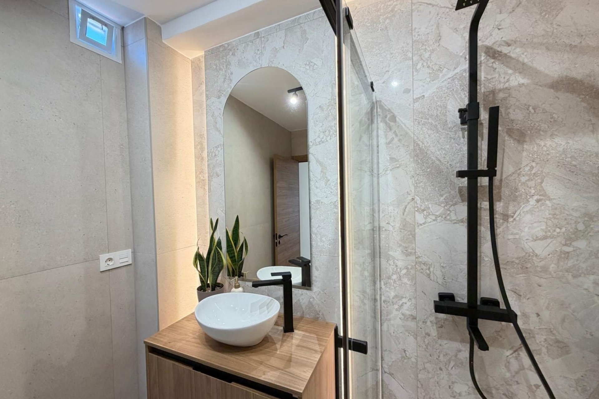 Herverkoop - Penthouse -
Torrevieja - Playa del Cura