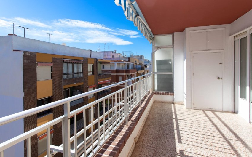 Herverkoop - Penthouse -
Torrevieja - Playa del Cura