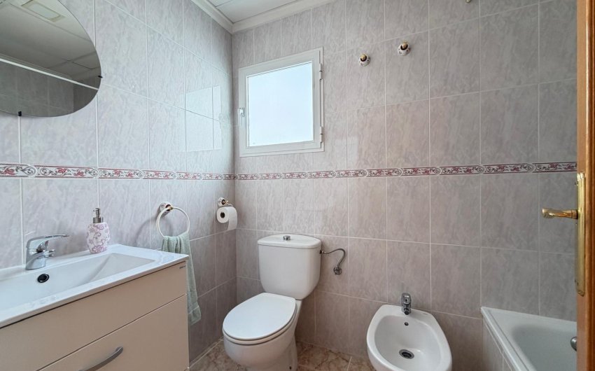 Herverkoop - Penthouse -
Torrevieja - Playa del Cura