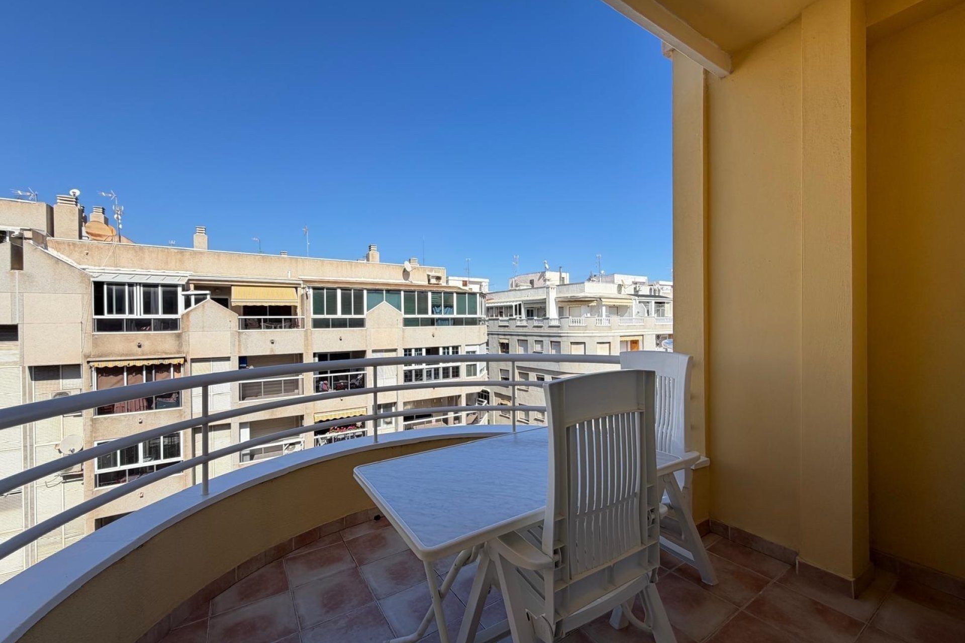 Herverkoop - Penthouse -
Torrevieja - Playa del Cura
