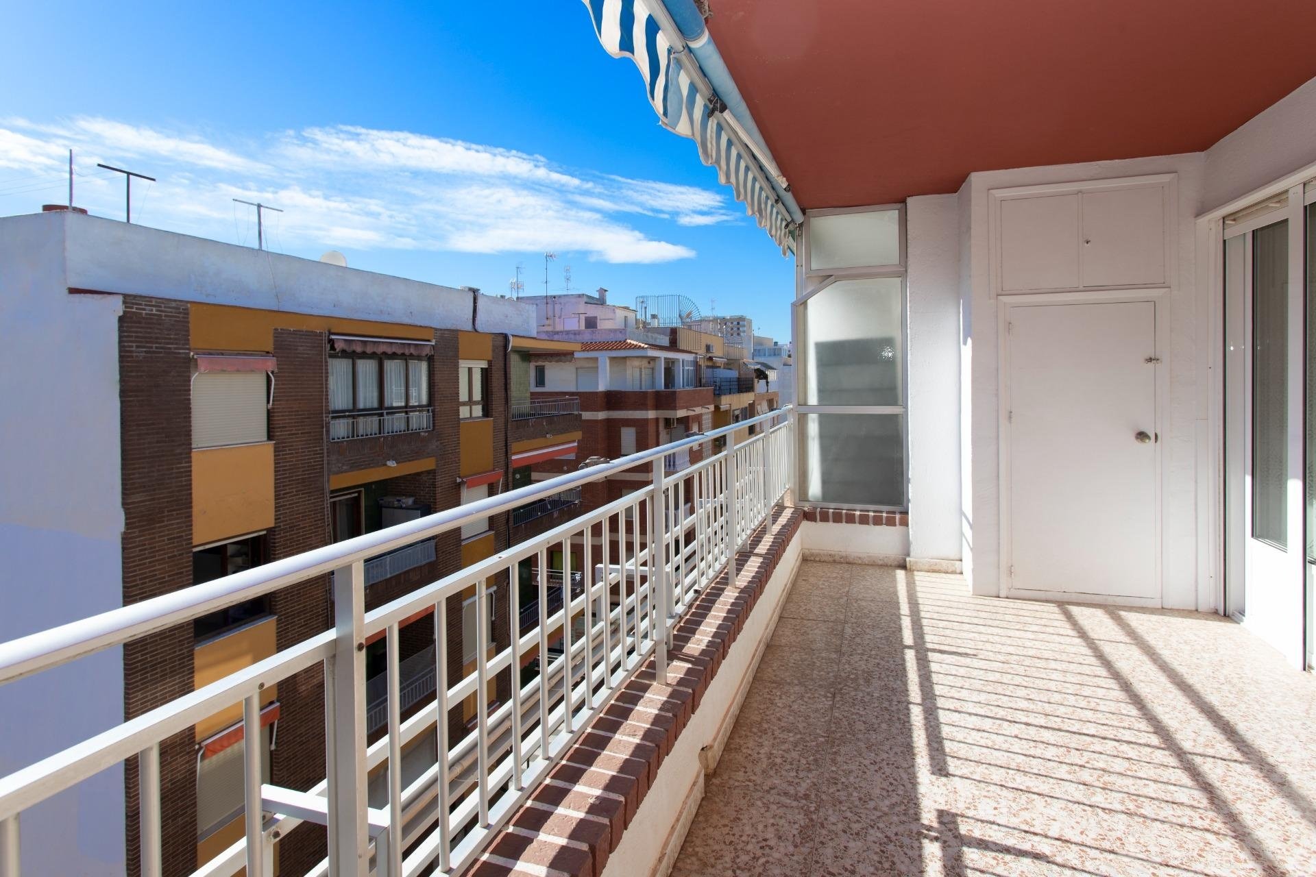 Herverkoop - Penthouse -
Torrevieja - Playa del Cura