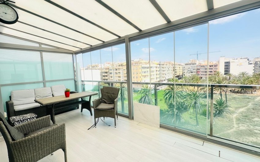 Herverkoop - Penthouse -
Torrevieja - Playa del Cura