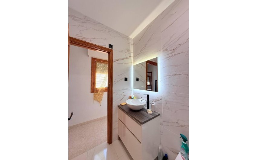 Herverkoop - Penthouse -
Torrevieja - Playa del Cura