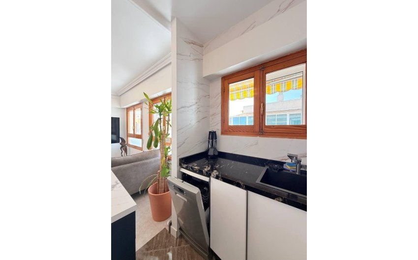 Herverkoop - Penthouse -
Torrevieja - Playa del Cura