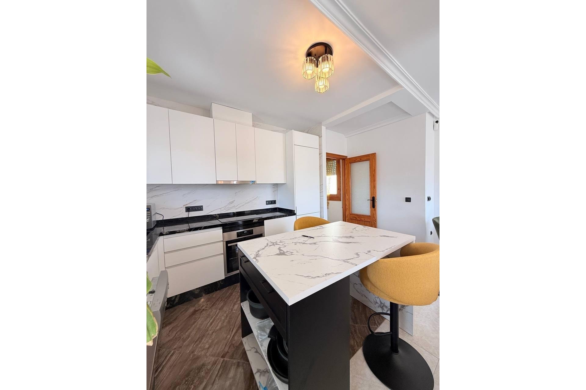 Herverkoop - Penthouse -
Torrevieja - Playa del Cura