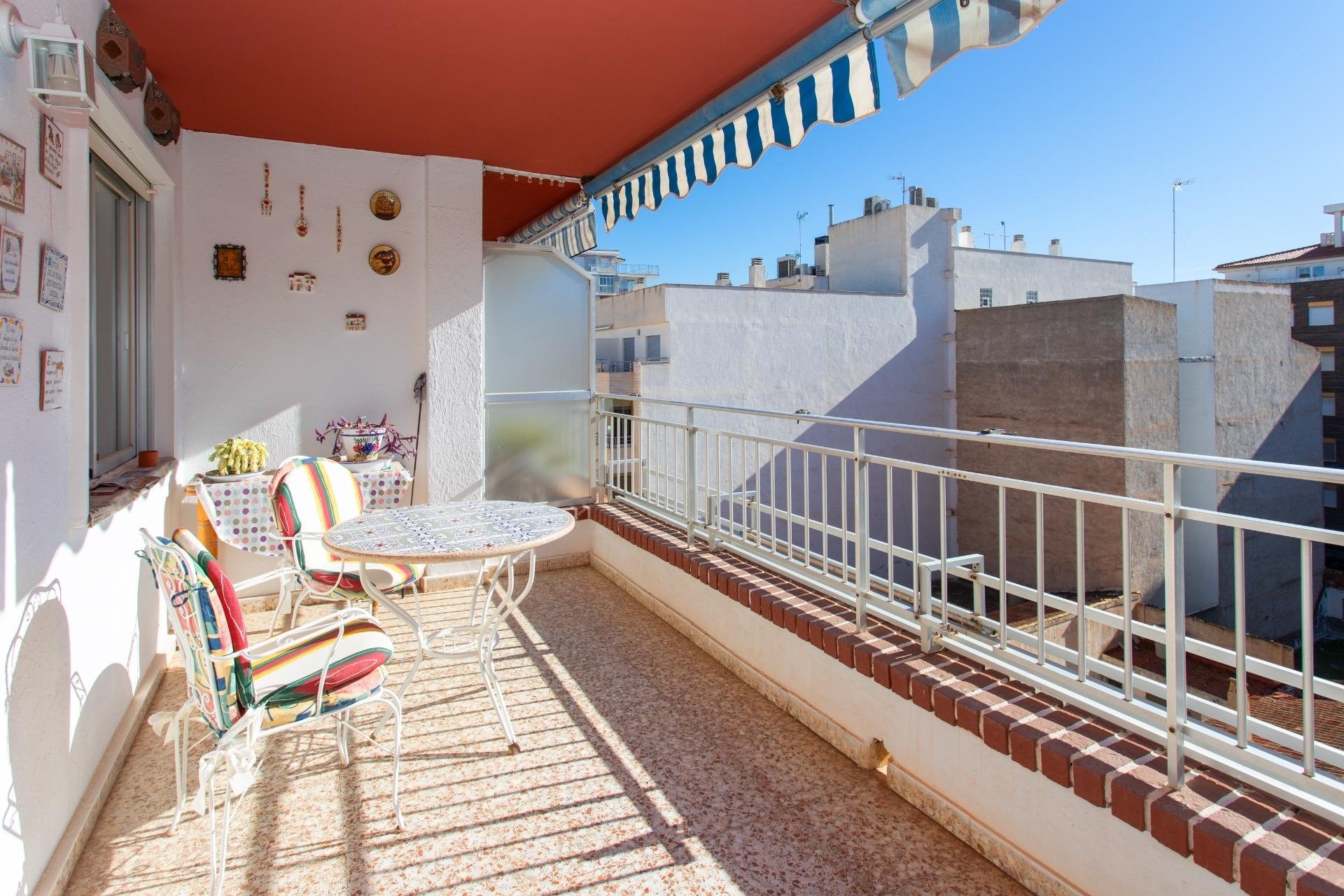 Herverkoop - Penthouse -
Torrevieja - Playa del Cura