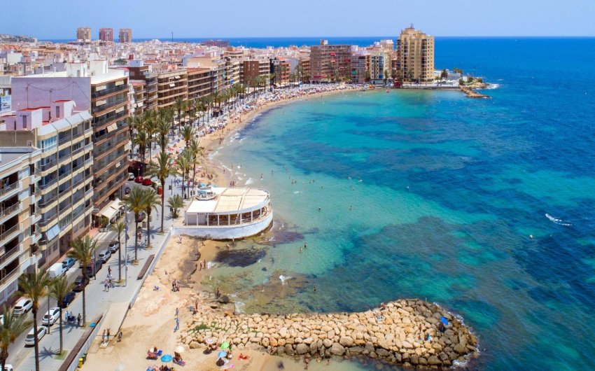 Herverkoop - Penthouse -
Torrevieja - Playa del Cura
