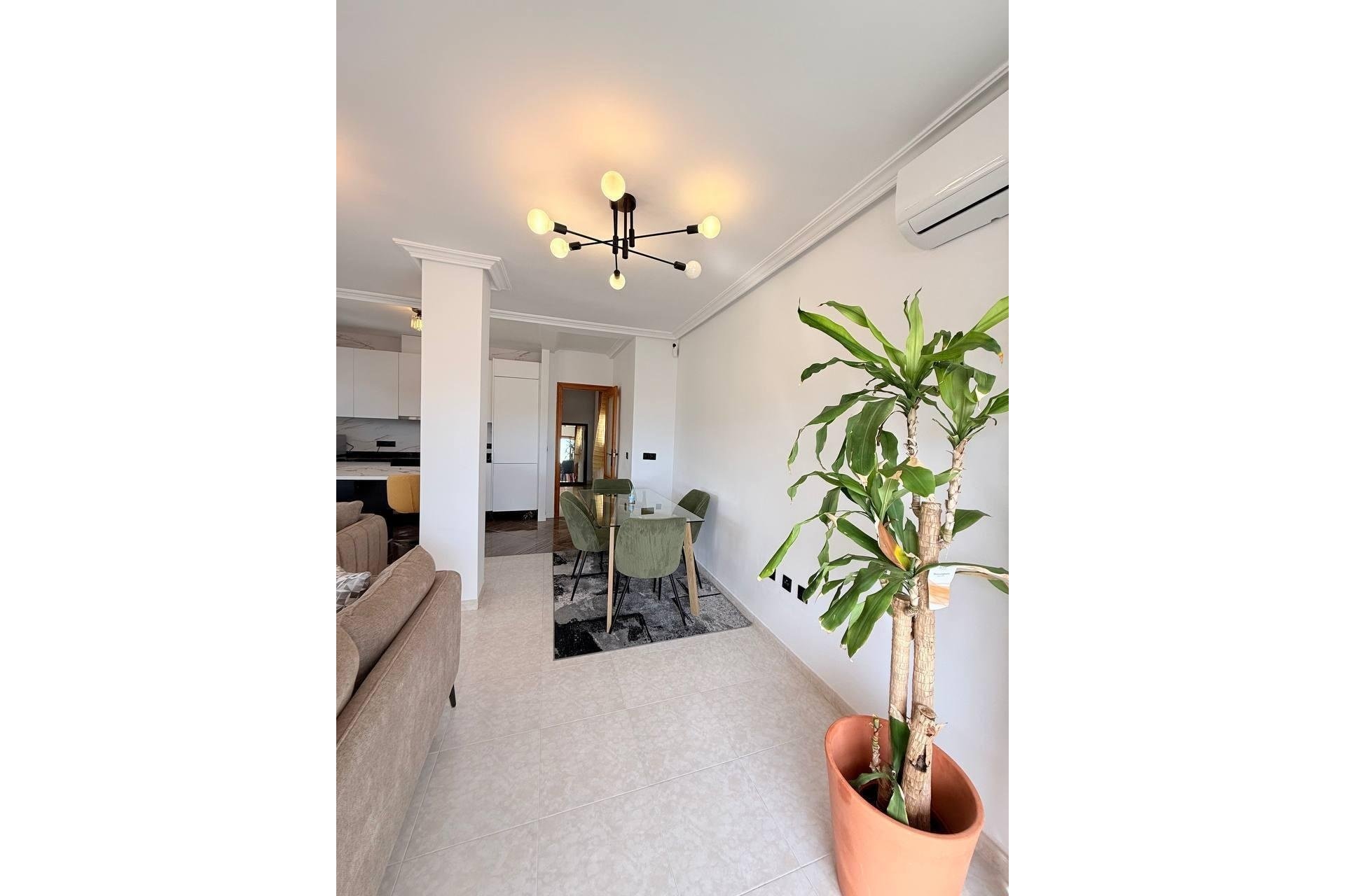 Herverkoop - Penthouse -
Torrevieja - Playa del Cura