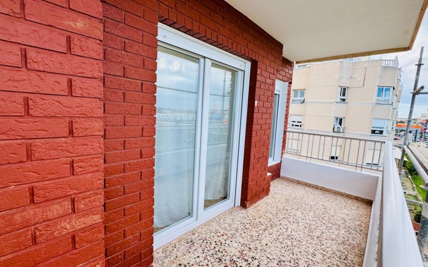 Herverkoop - Penthouse -
Torrevieja - Punta Prima