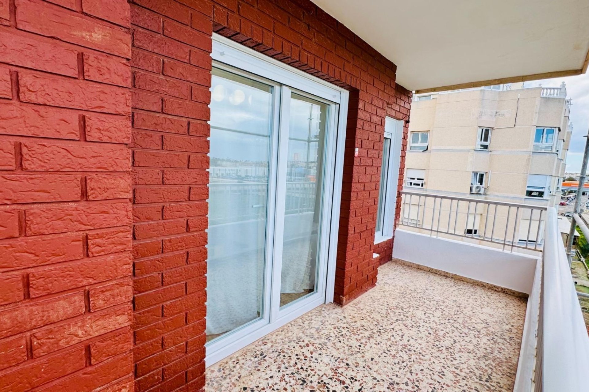 Herverkoop - Penthouse -
Torrevieja - Punta Prima