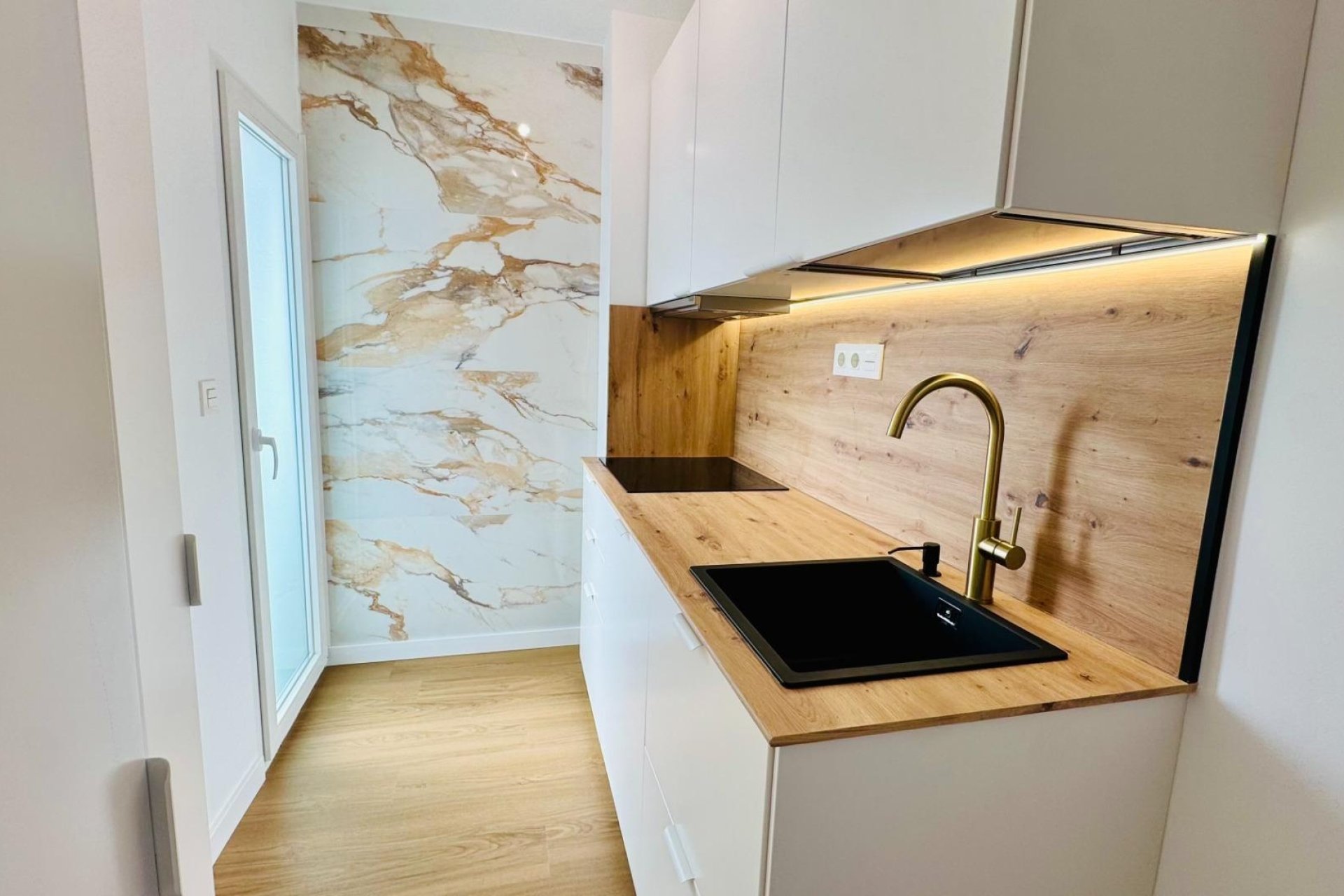 Herverkoop - Penthouse -
Torrevieja - Punta Prima