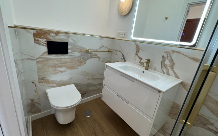 Herverkoop - Penthouse -
Torrevieja - Punta Prima