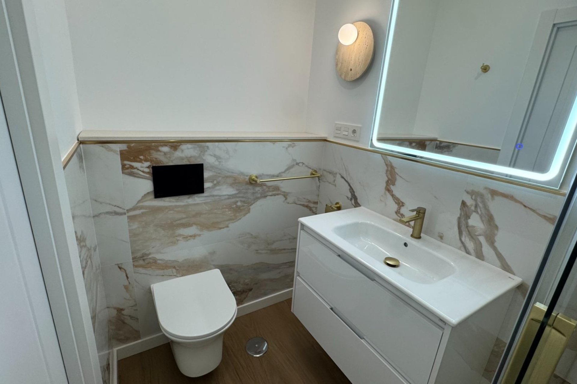 Herverkoop - Penthouse -
Torrevieja - Punta Prima