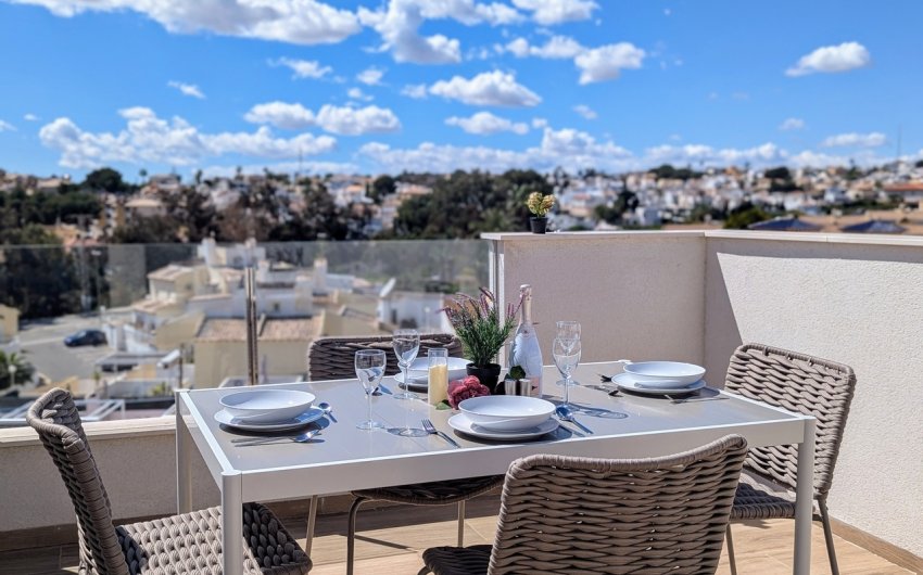 Herverkoop - Penthouse -
Villamartin - Costa Blanca