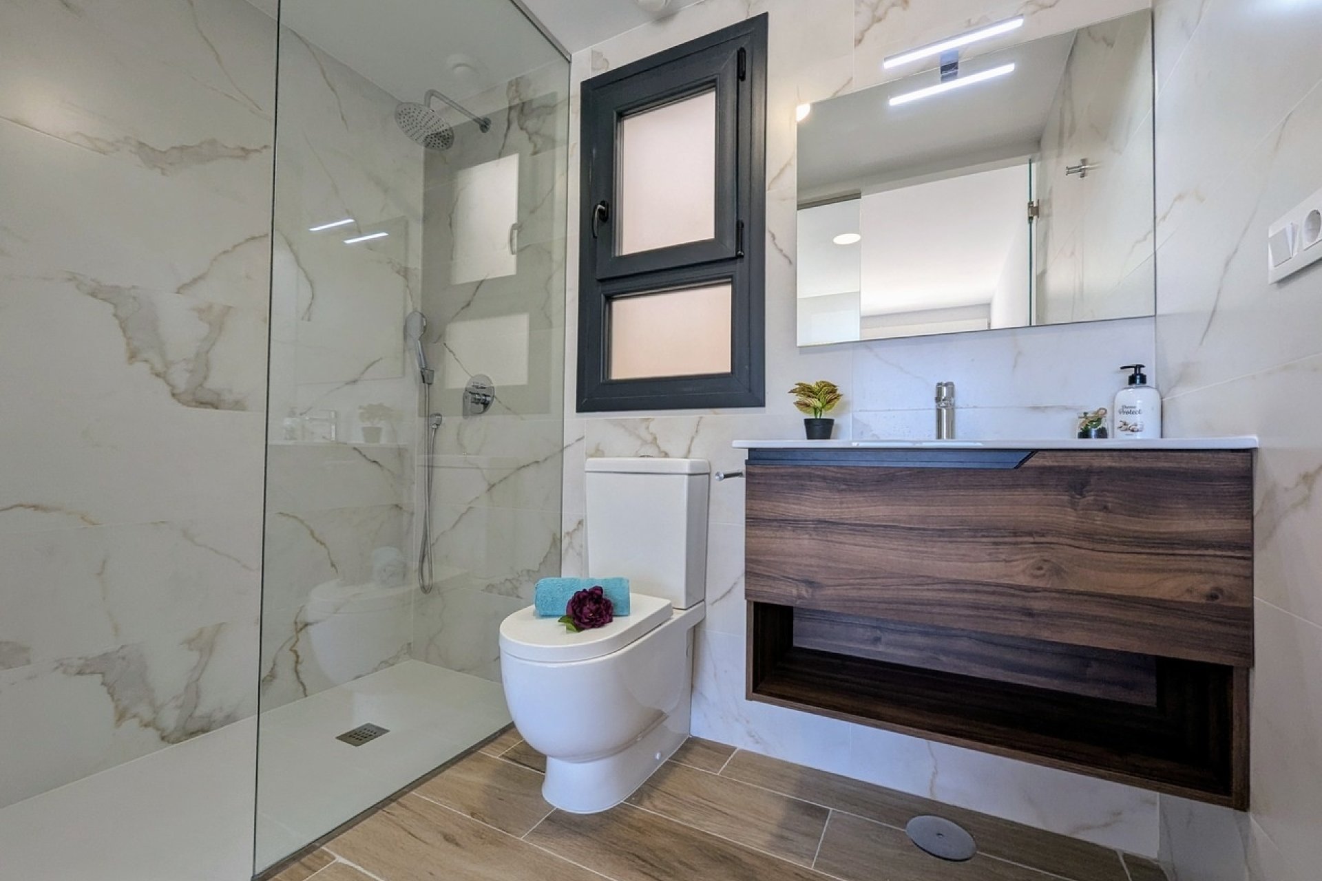 Herverkoop - Penthouse -
Villamartin - Costa Blanca