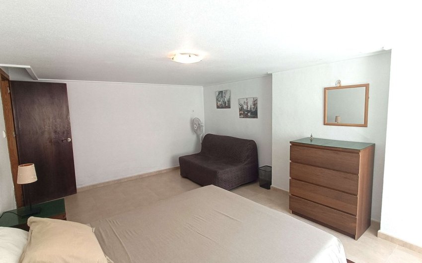 Herverkoop - Quad House -
Algorfa - Inland
