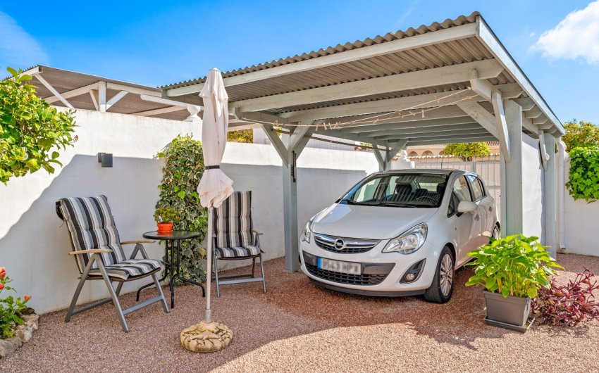 Herverkoop - Quad House -
La Marina - Costa Blanca