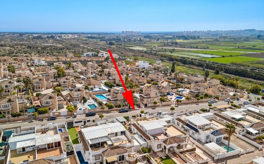 Herverkoop - Quad House -
La Marina - Costa Blanca