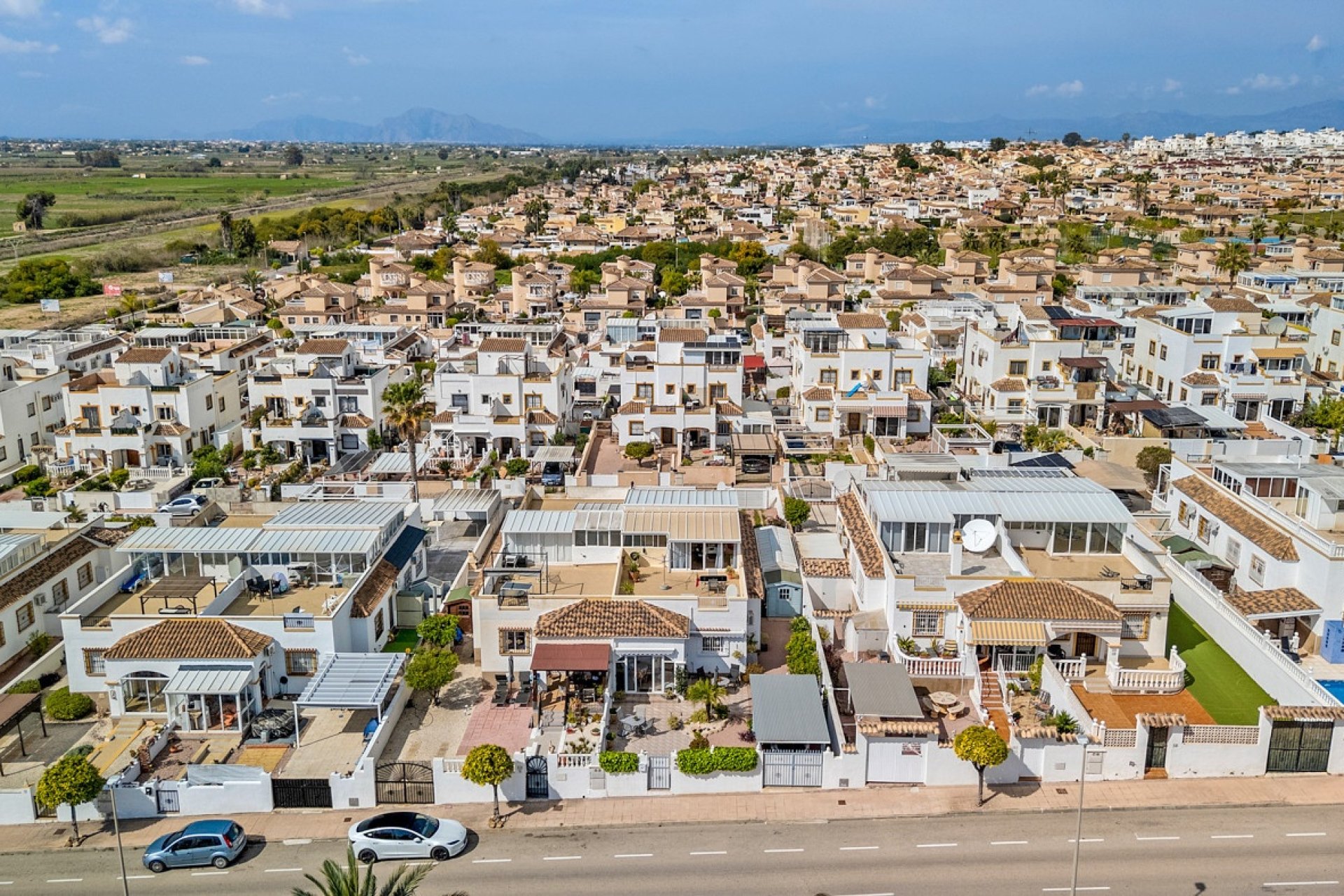 Herverkoop - Quad House -
La Marina - Costa Blanca